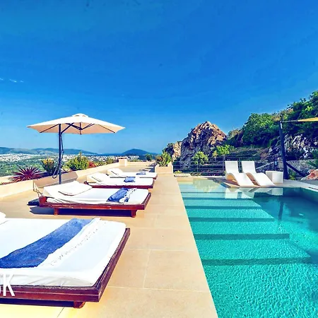 Mansion With Sea And Rocks View, Housekeeper, Breakfast Villa Bitez
