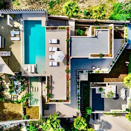 Mansion With Sea And Rocks View, Housekeeper, Breakfast Bitez
